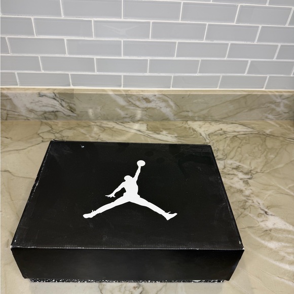 Authentic Air Jordan 6 Retro Reverse Oreo White & Black – Size 10.5 – Brand New - Picture 3 of 5